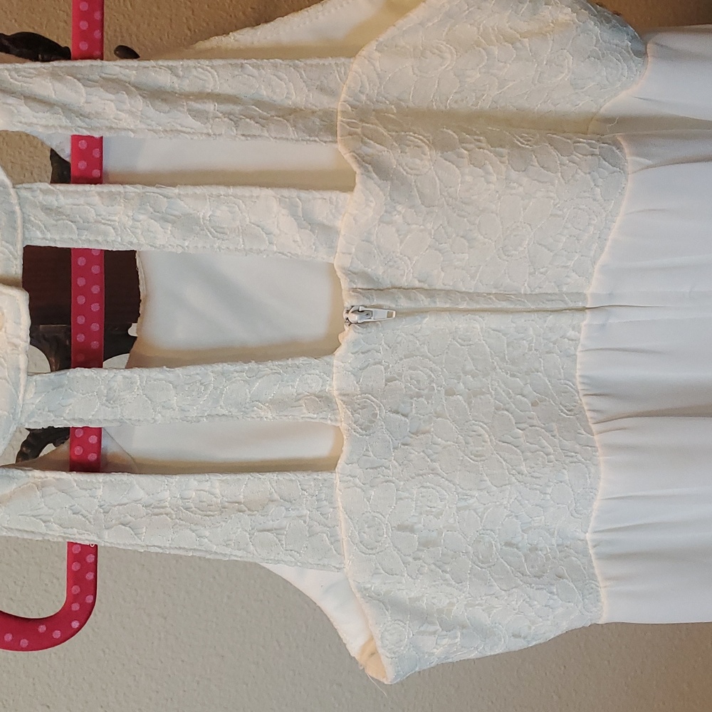 White Formal or Flowergirl Dress - Picture 5 of 8